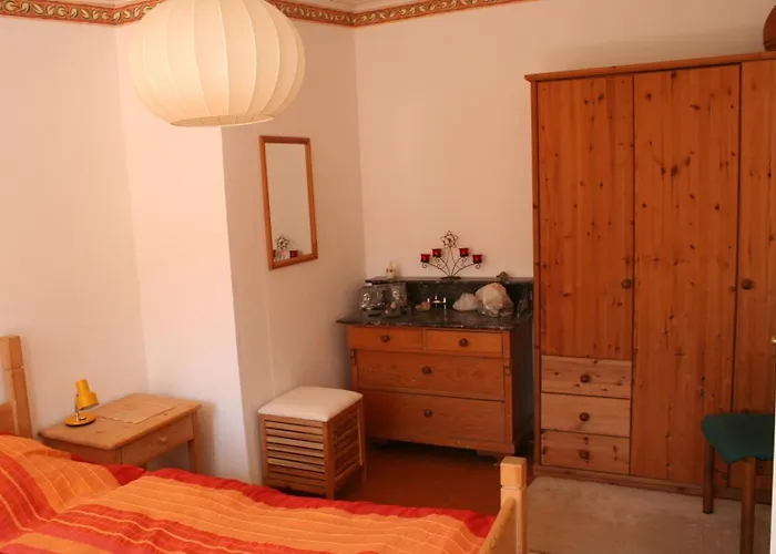 Schoental- Seen- Und Felsen *